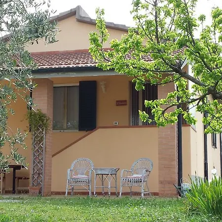 Agriturismo Podere La Cascata Farm stay *