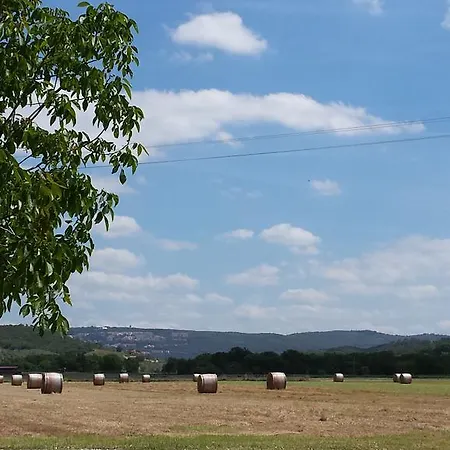 Agriturismo Podere La Cascata Gospodarstwo agroturystyczne